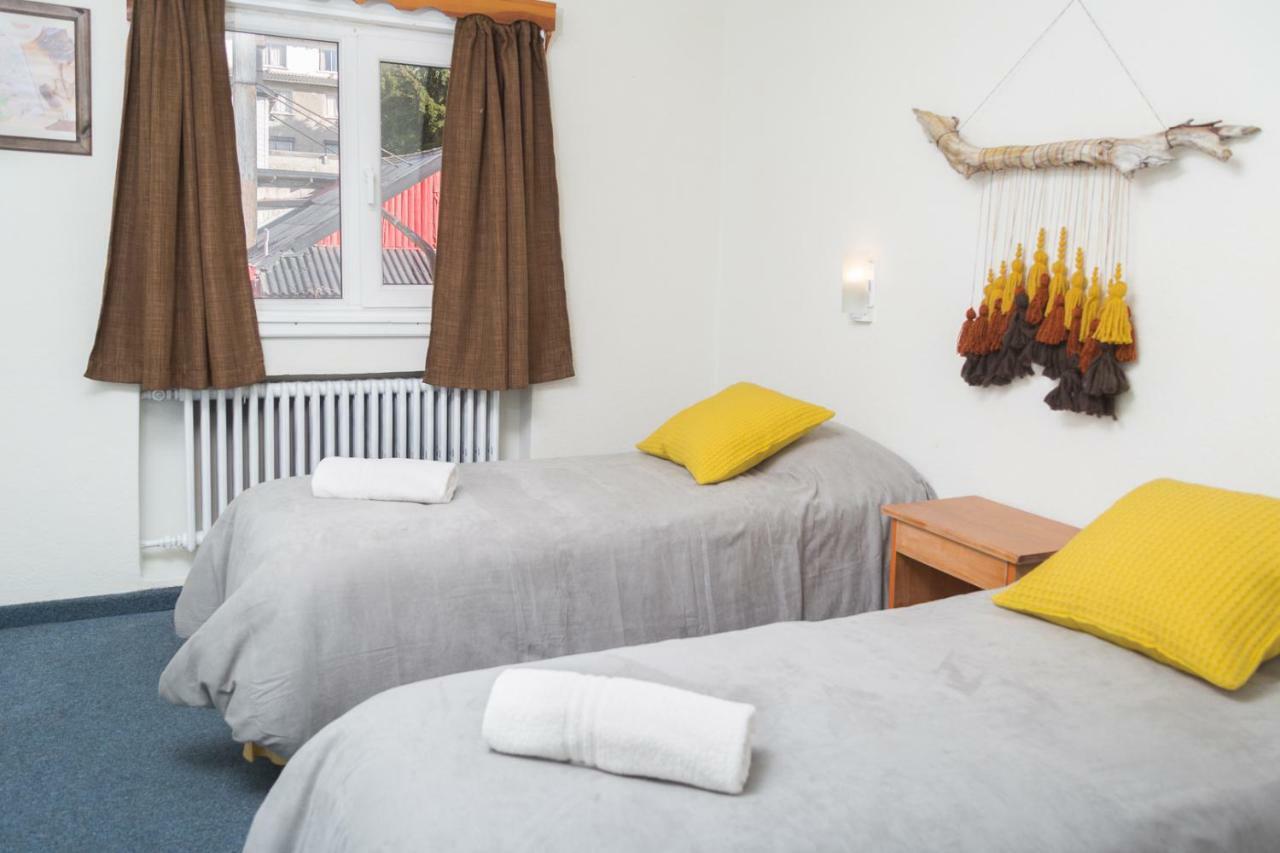 Hostel Los Troncos San Carlos de Bariloche Eksteriør billede